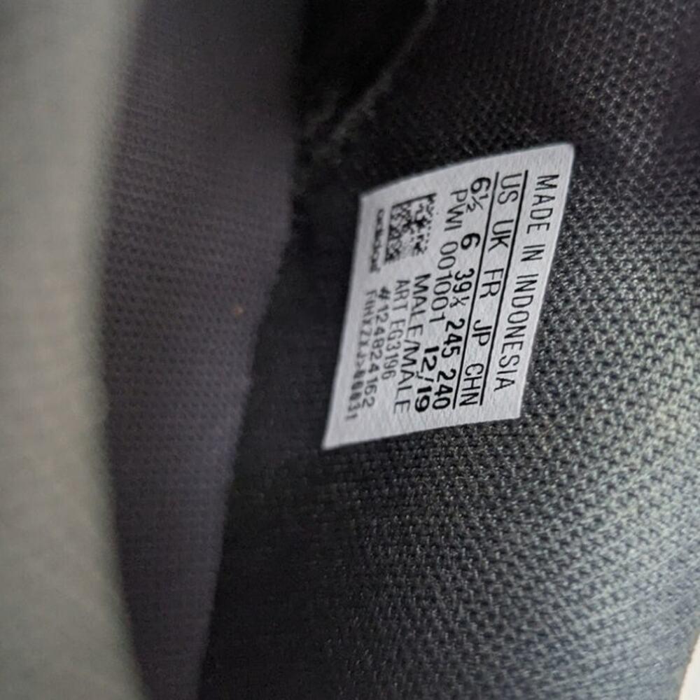 Adidas Questar Flow Green Legend Earth Orange Men boys size 6.5 - Picture 5 of 10